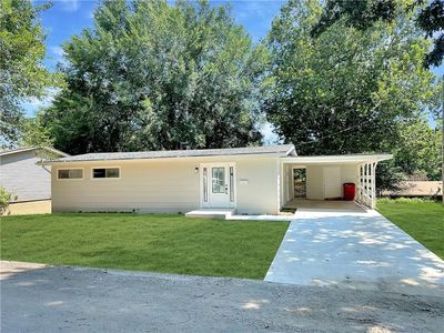 902 S 23rd St, Lexington, MO, 64067