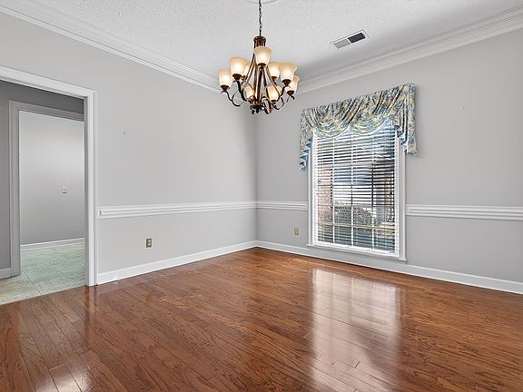 5th image of 3275 Kinderhill Ln