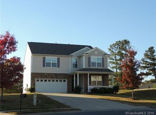 7443 Lamplighter Close Dr, Matthews, NC 28105