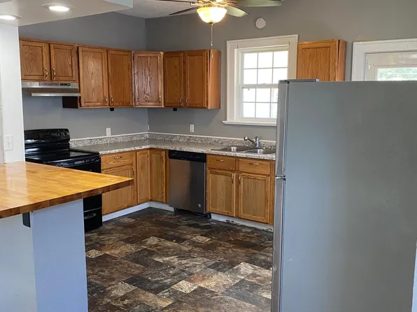 208 N West End Blvd, Cape Girardeau, MO 63701