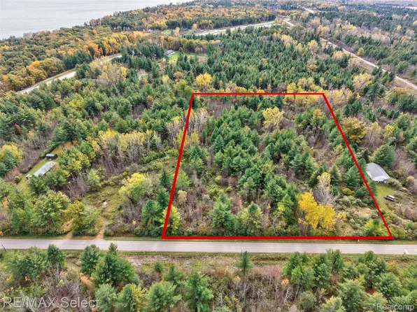 861 Duby Rd, Tawas City, MI 48763
