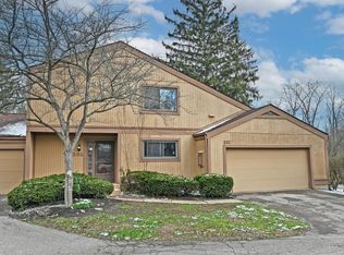 382 Walnut Ln, Mason, OH