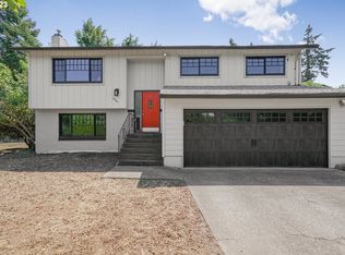 18900 SE Myrtle Ct, Damascus, OR 97089