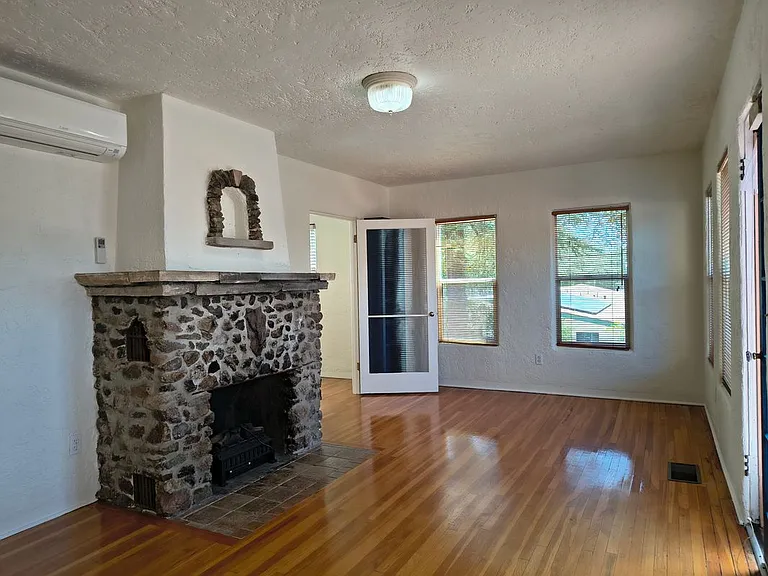 5420 Palma Ave #1 — Photo 5