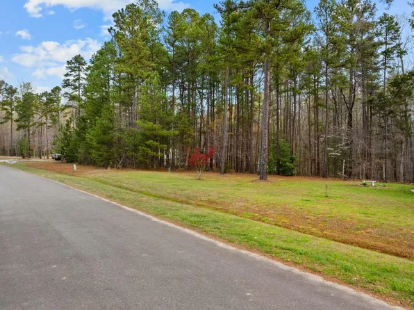 753 Port Dr #33, Henderson, NC 27537