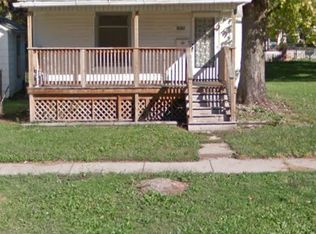 1076 E William St, Decatur, IL 62521