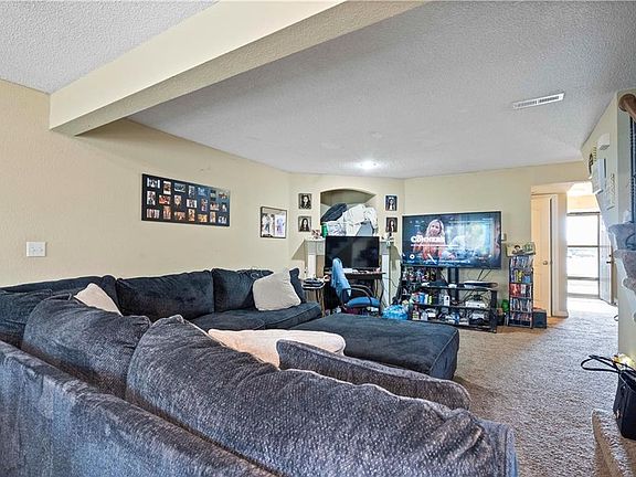 3rd image of 9006 SW Macintosh Dr