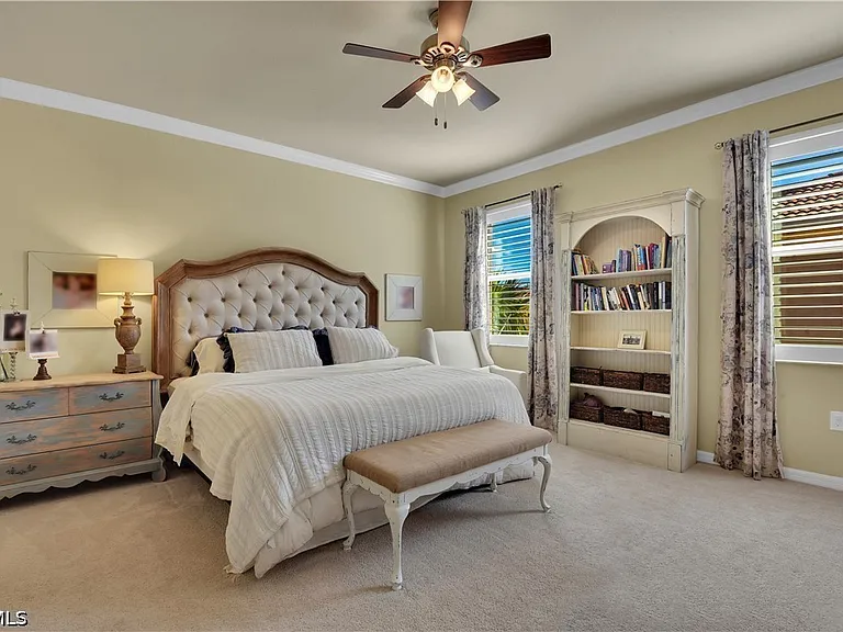 10281 Via Colomba Cir — Photo 10