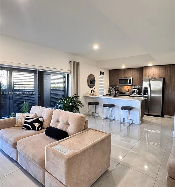 268 NW 13th Ct