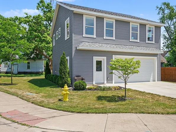 502 River Race Dr, Goshen, IN 46526