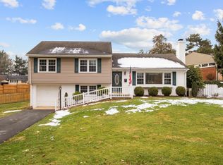 1900 Forest Dr, Waynesboro, VA 22980