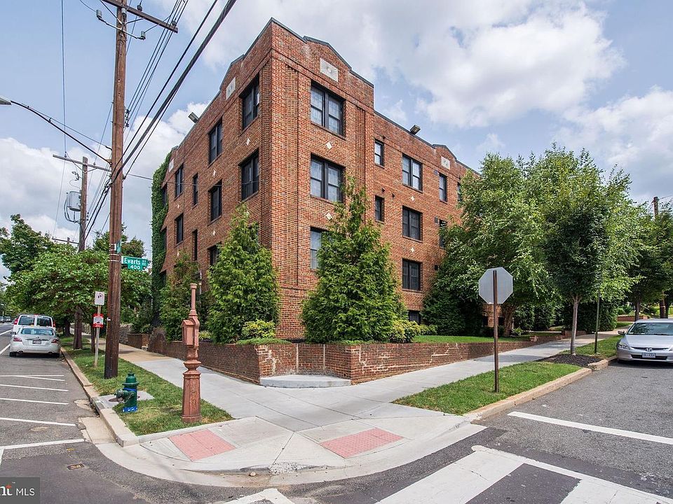 1st image of 400 Evarts St NE APT 405