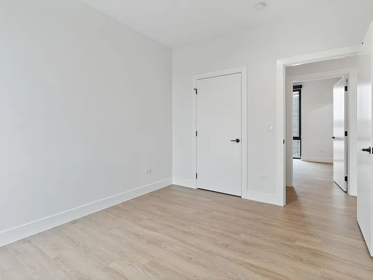 3140 Clybourn — Photo 27