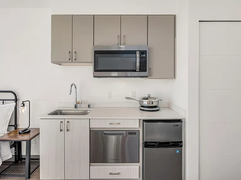 Fifty-Two Apartments — Photo 42