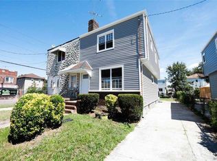 11703 201st Pl, Saint Albans, NY 11412
