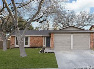 11047 White Sands St, Live Oak, TX 78233