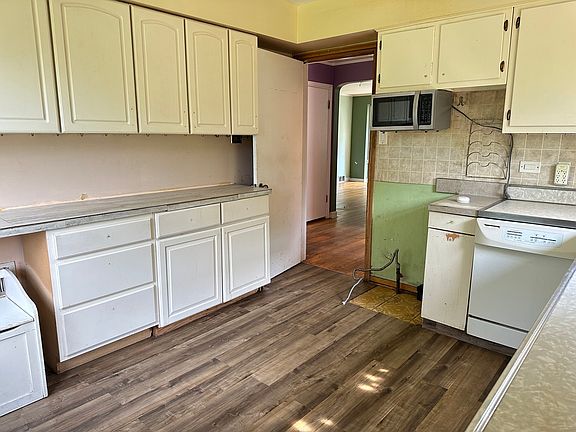 4th image of 1717 Mannheim Rd