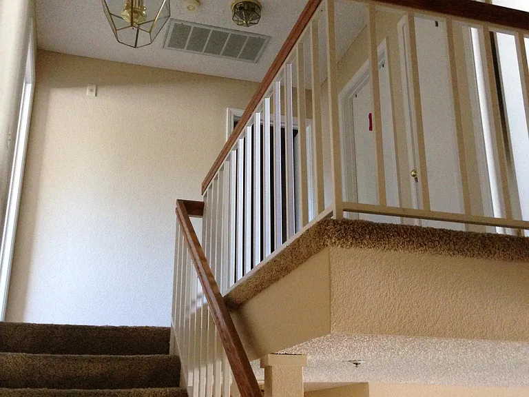 37 Meridian Cir — Photo 5