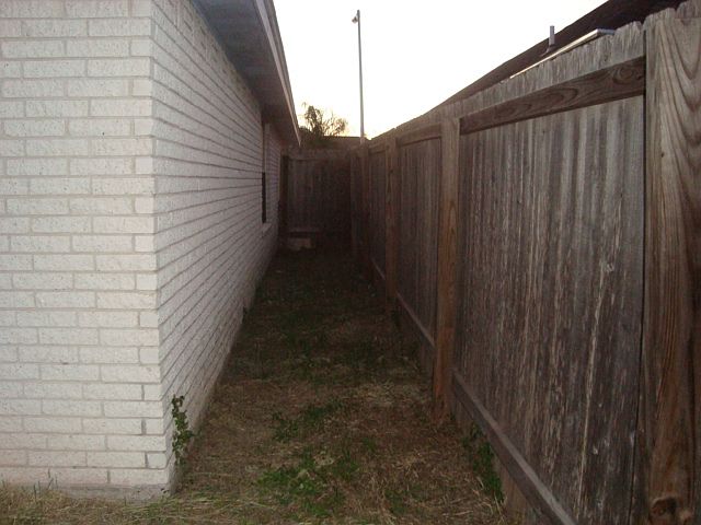 2nd image of 5504 N Ebony St