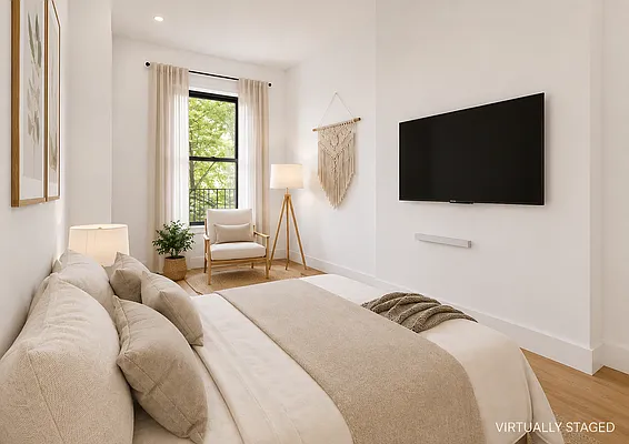 Bedroom, photo 1