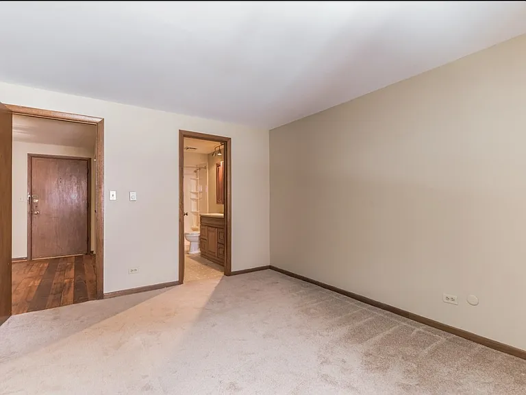 2325 N Neva Ave #104B — Photo 16