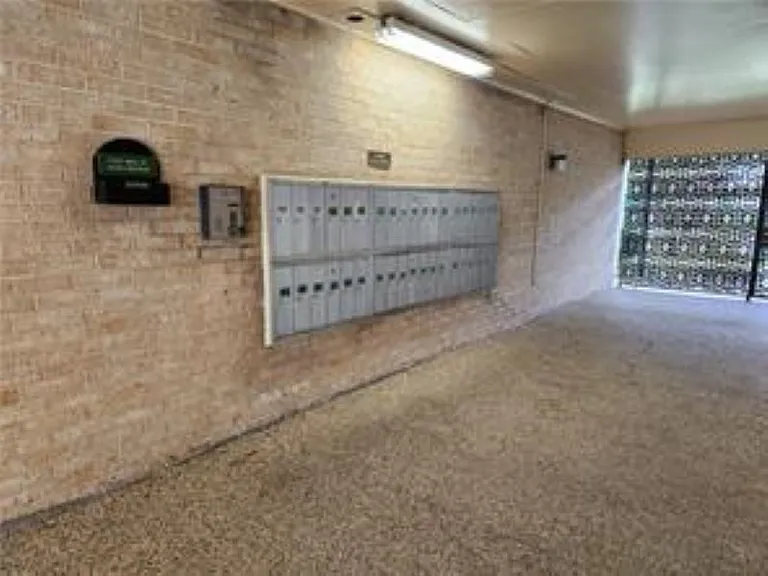 2708 Whitney Pl #911 — Photo 4