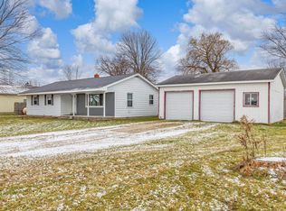 589 N Nine Mile Rd, Sanford, MI 48657