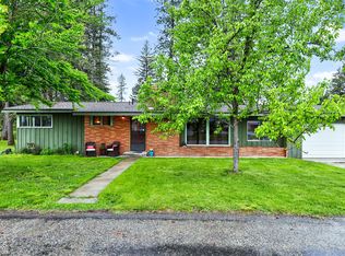 248 10th St, Priest River, ID 83856