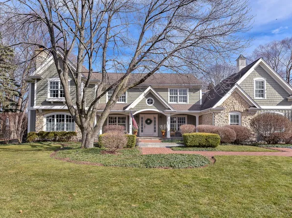 1211 Sunset Rd, Geneva, IL 60134