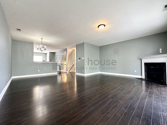 4th image of 4452 Leamore Square Rd #1