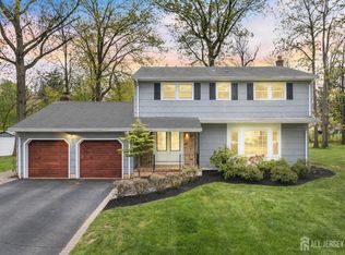 431 Brentwood Dr, Piscataway, NJ 08854