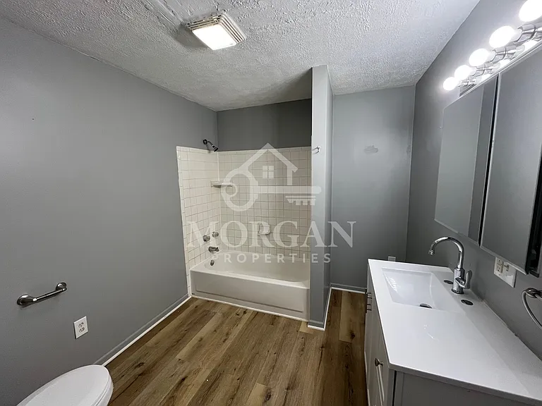 510 Locust St #R — Photo 5