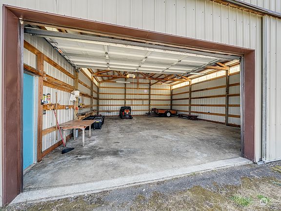 4th image of 5007 139th Avenue SE