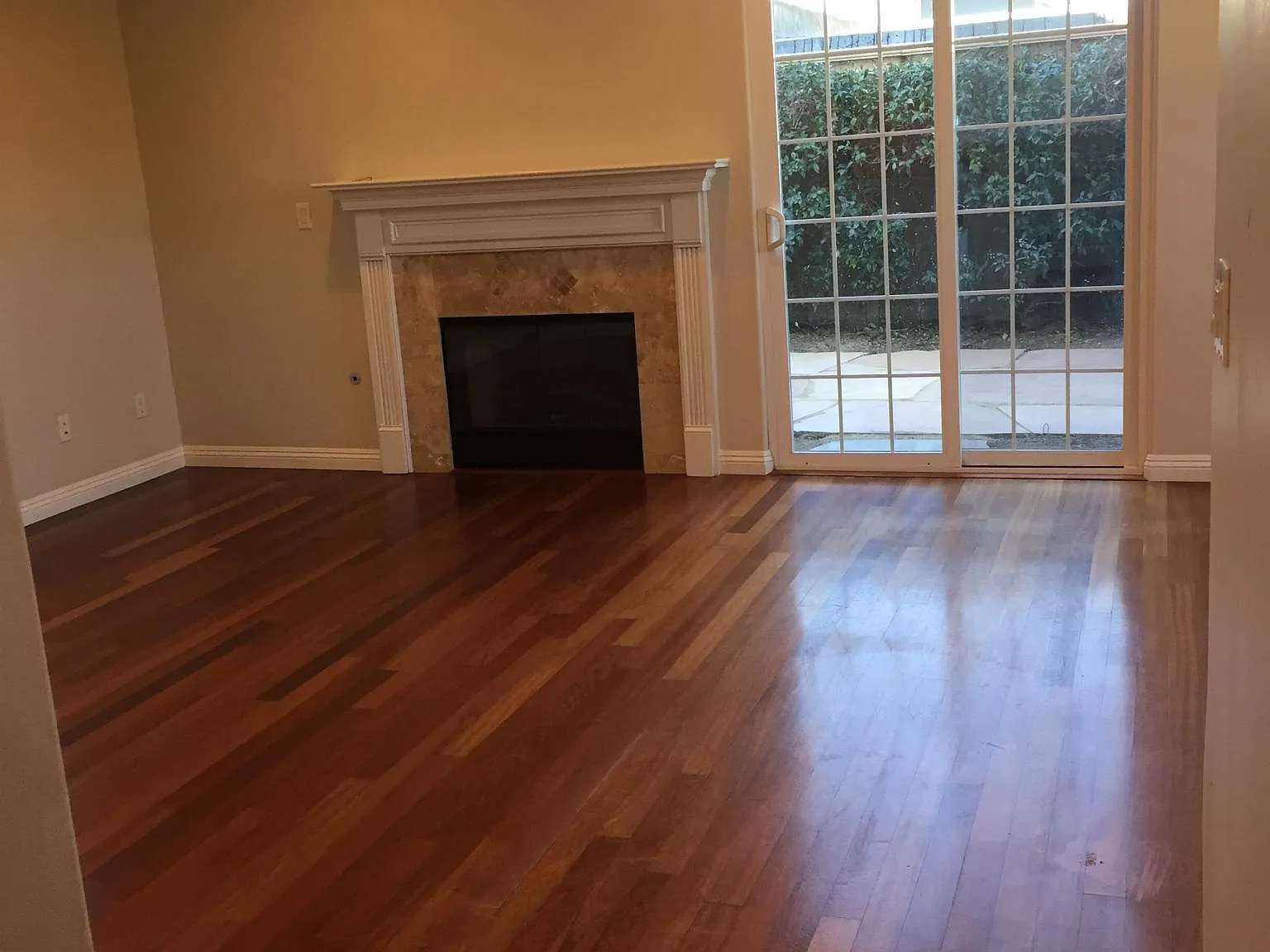 3 bed, 2.5 bath, 1785 sqft, $4,300 — Photo 4