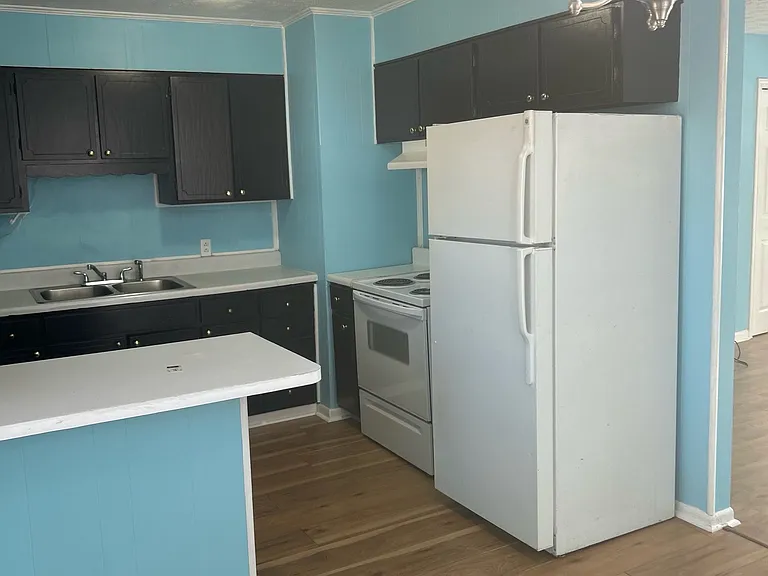 717 Dogwood Ln — Photo 11