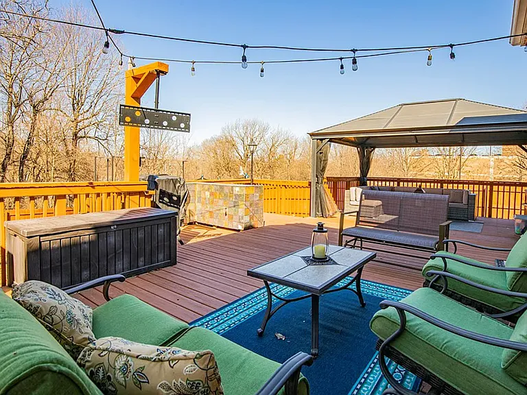 3089 N Dorchester Dr — Photo 20