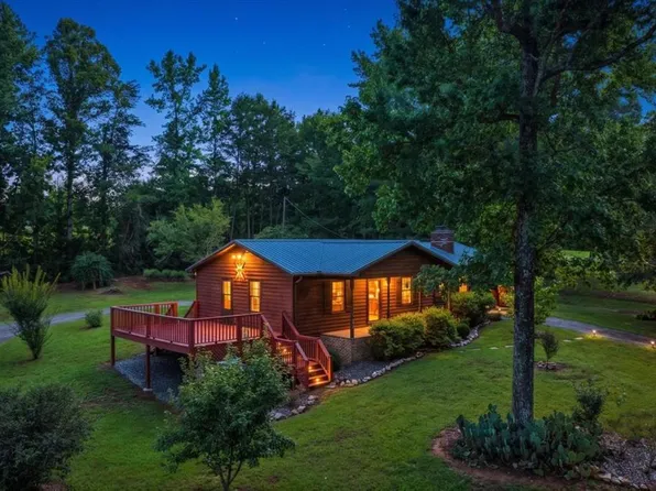 1055 S Terrys Bridge Rd, Scottsburg, VA 24589