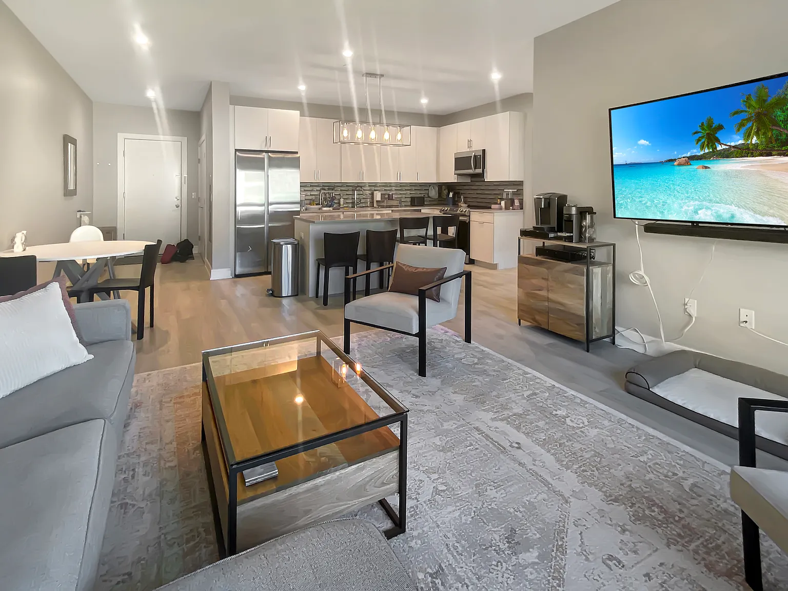 2 bed, 1405 sqft, $3,800 — Photo 2