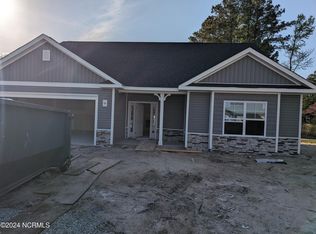 774 Greenwich Pl, Richlands, NC 28574
