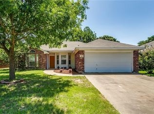 407 Dakota Dr, Joshua, TX 76058