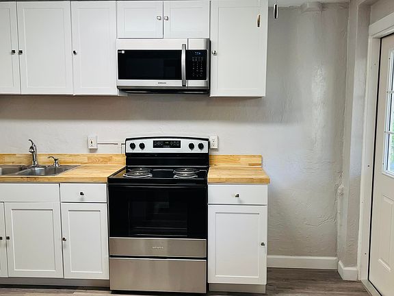4th image of 212 Glenview Blvd