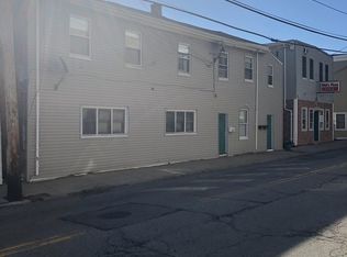 168 Merrimac St APT B, Newburyport, MA 01950