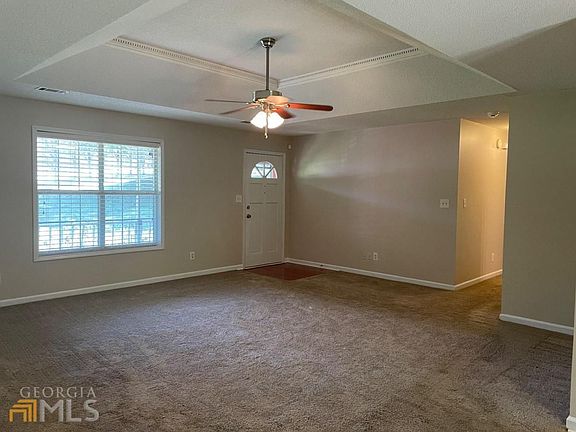 4th image of 40 Sourwood Ct
