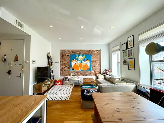 Rented by Oxford Property Group | media 14