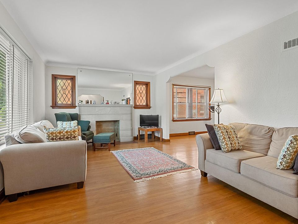 4712 Locke Ave Saint Louis MO Zillow