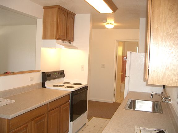 2nd image of 1107 Roewill Dr