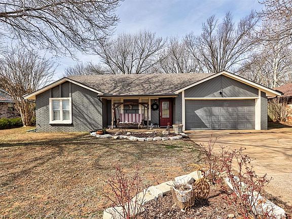 2nd image of 4636 Forest Hills Dr