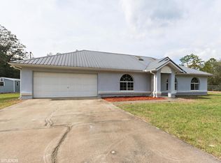 301 Adam St, Interlachen, FL 32148