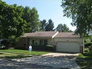 533 Spring Ln photo 1