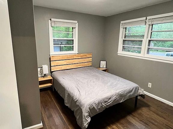 5th image of 2815 Beechwood Dr